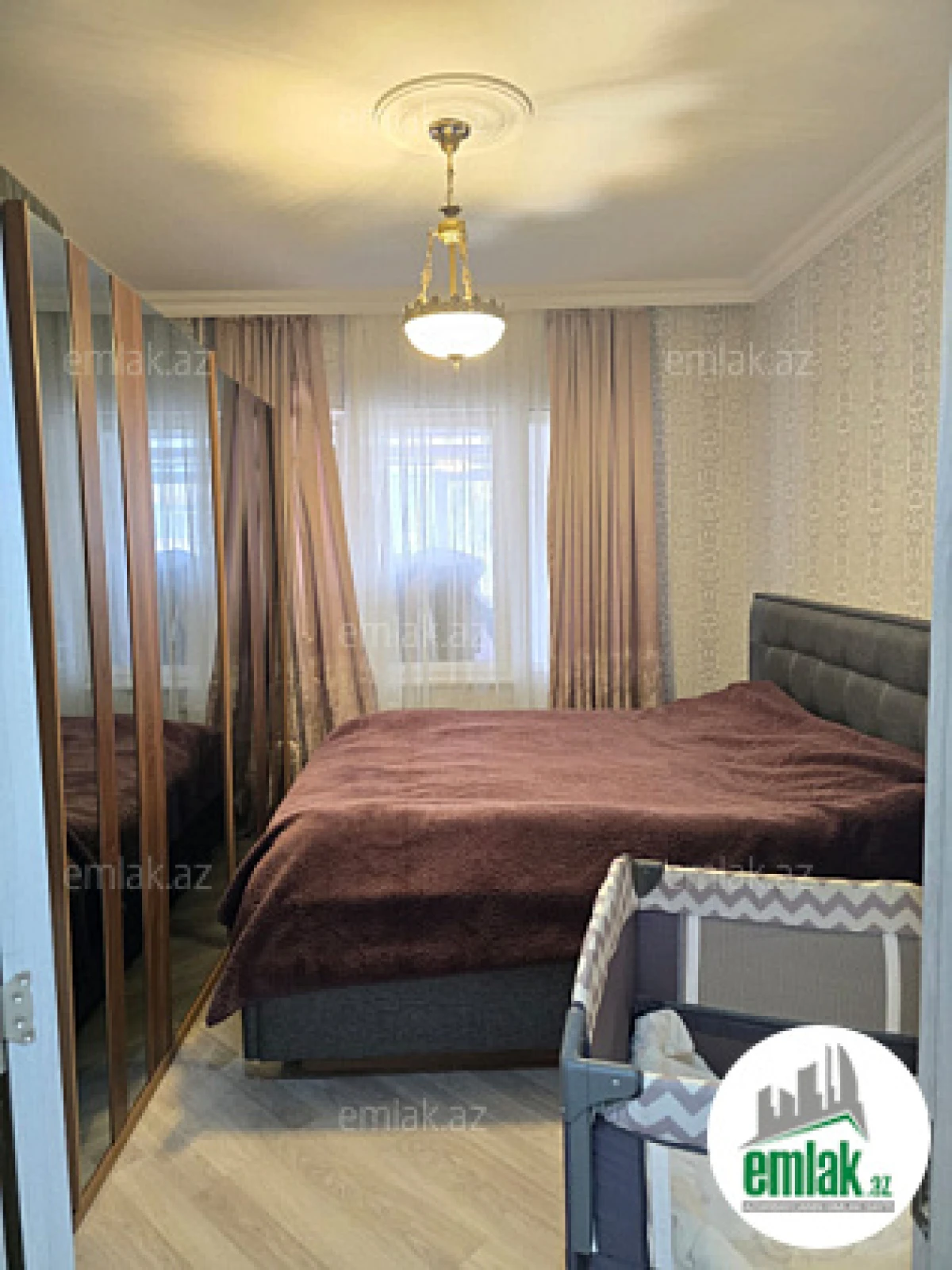 Satılır 2 otaqlı köhnə tikili 53 m²