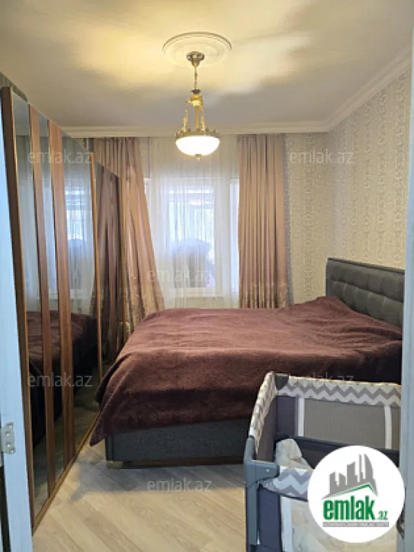 Satılır 2 otaqlı köhnə tikili 53 m²
