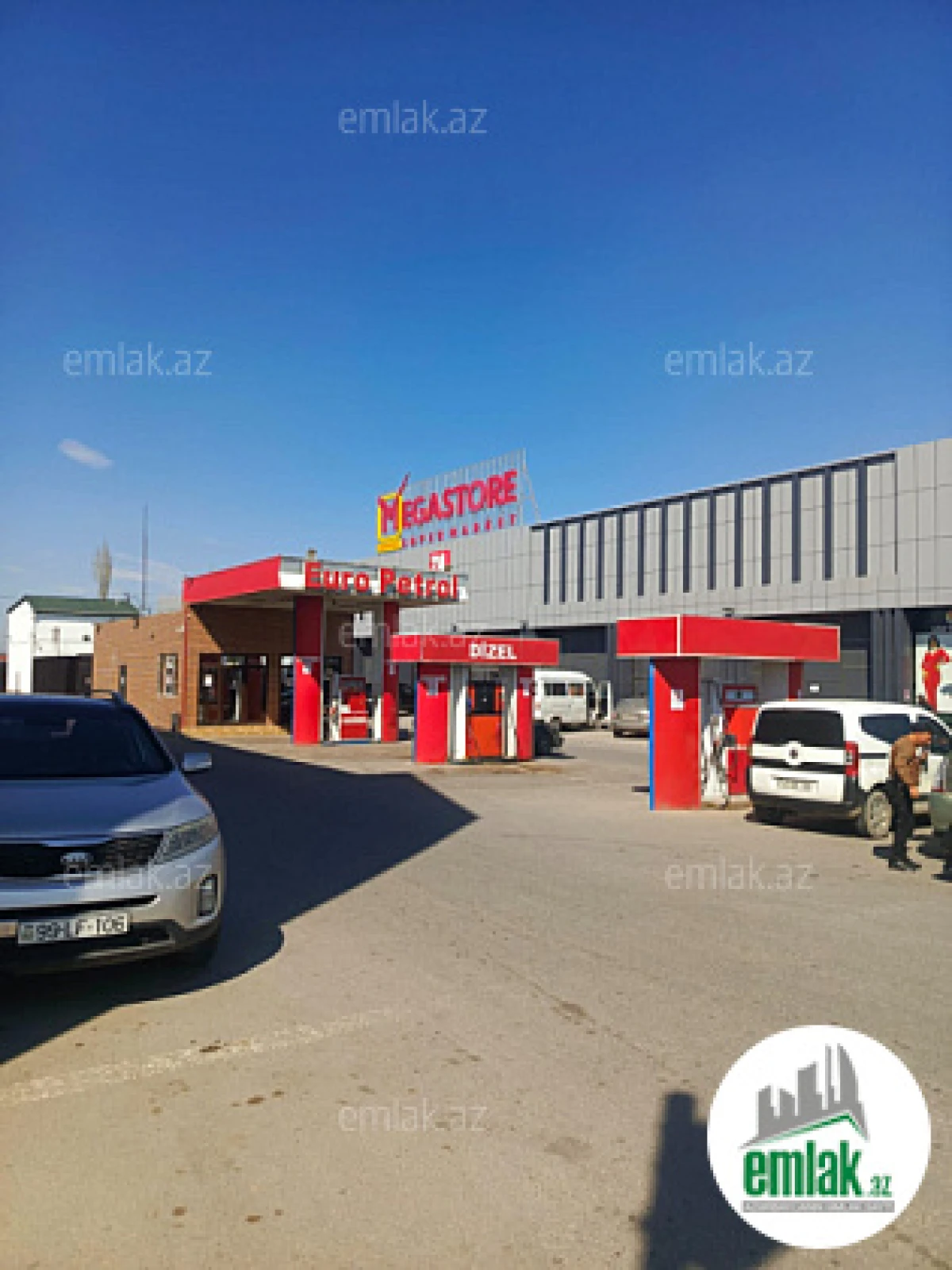 Satılır 6 otaqlı obyekt 270 m²