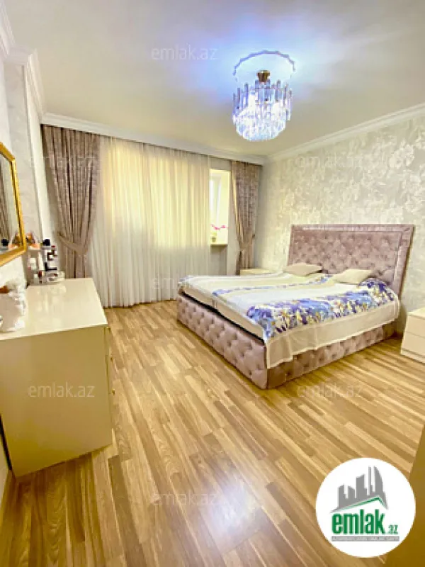 Satılır 3 otaqlı köhnə tikili 90 m²