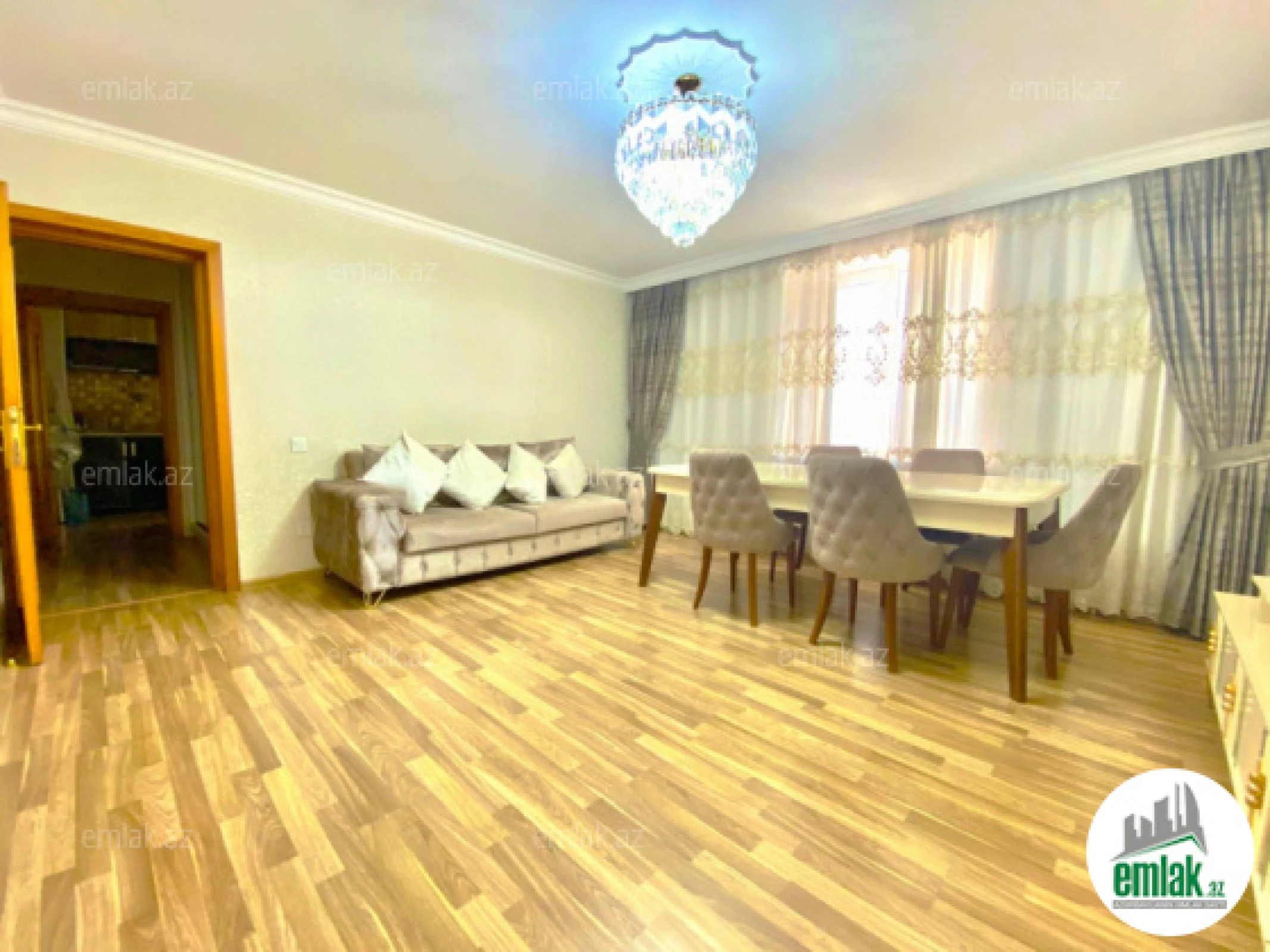 Satılır 3 otaqlı köhnə tikili 90 m²