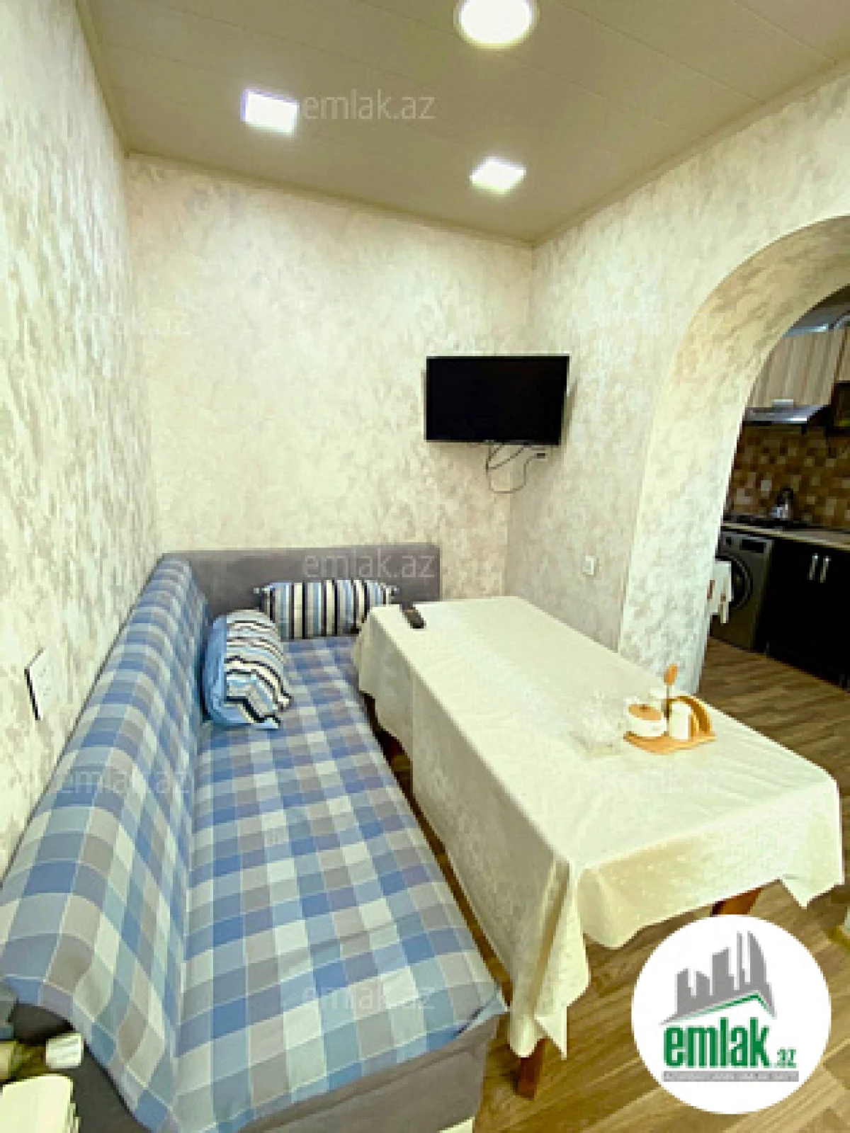 Satılır 3 otaqlı köhnə tikili 90 m²