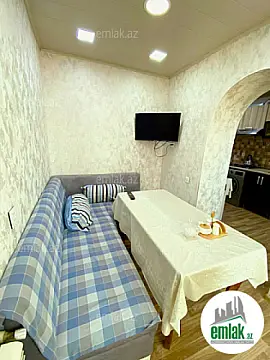 Satılır 3 otaqlı köhnə tikili 90 m²