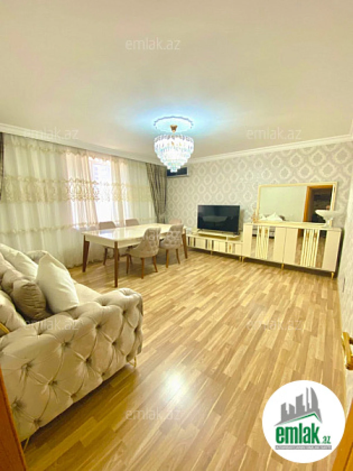 Satılır 3 otaqlı köhnə tikili 90 m²