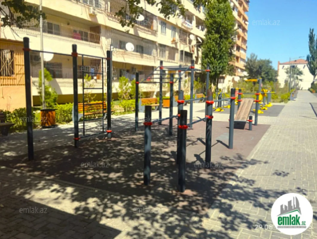 Satılır 3 otaqlı köhnə tikili 90 m²