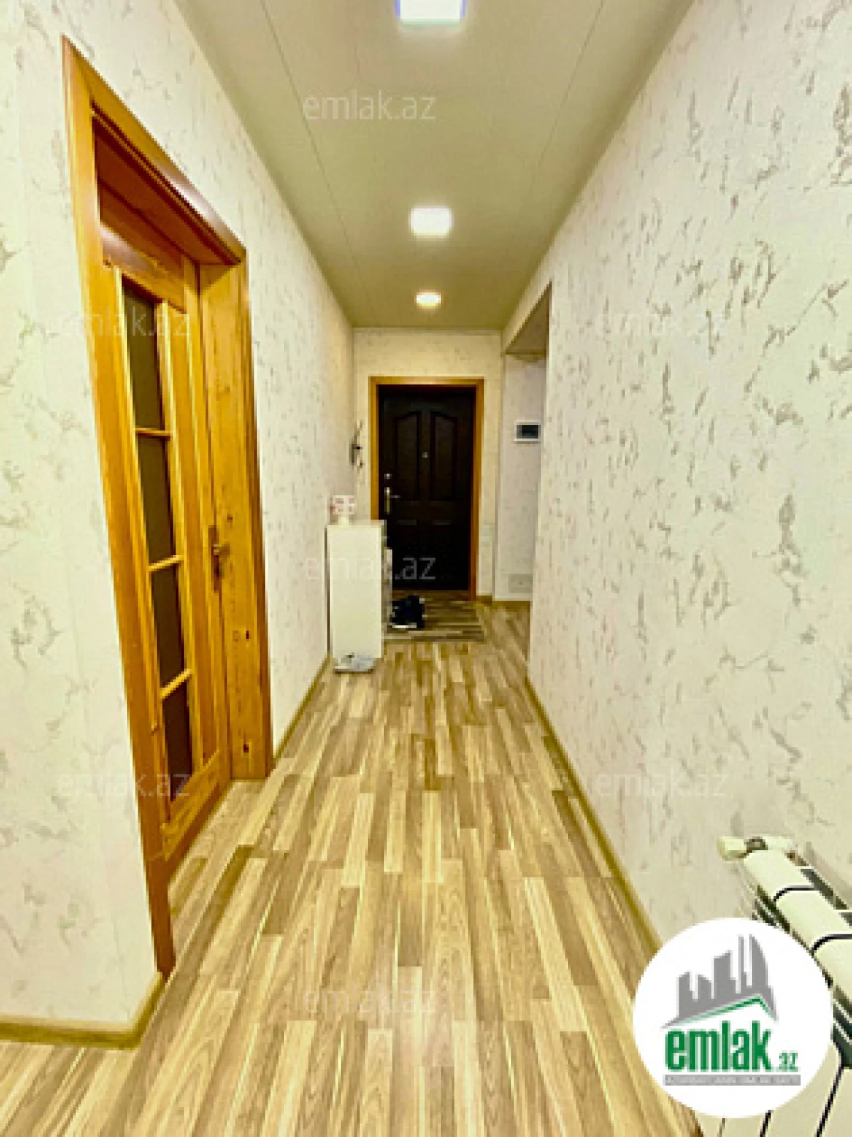 Satılır 3 otaqlı köhnə tikili 90 m²