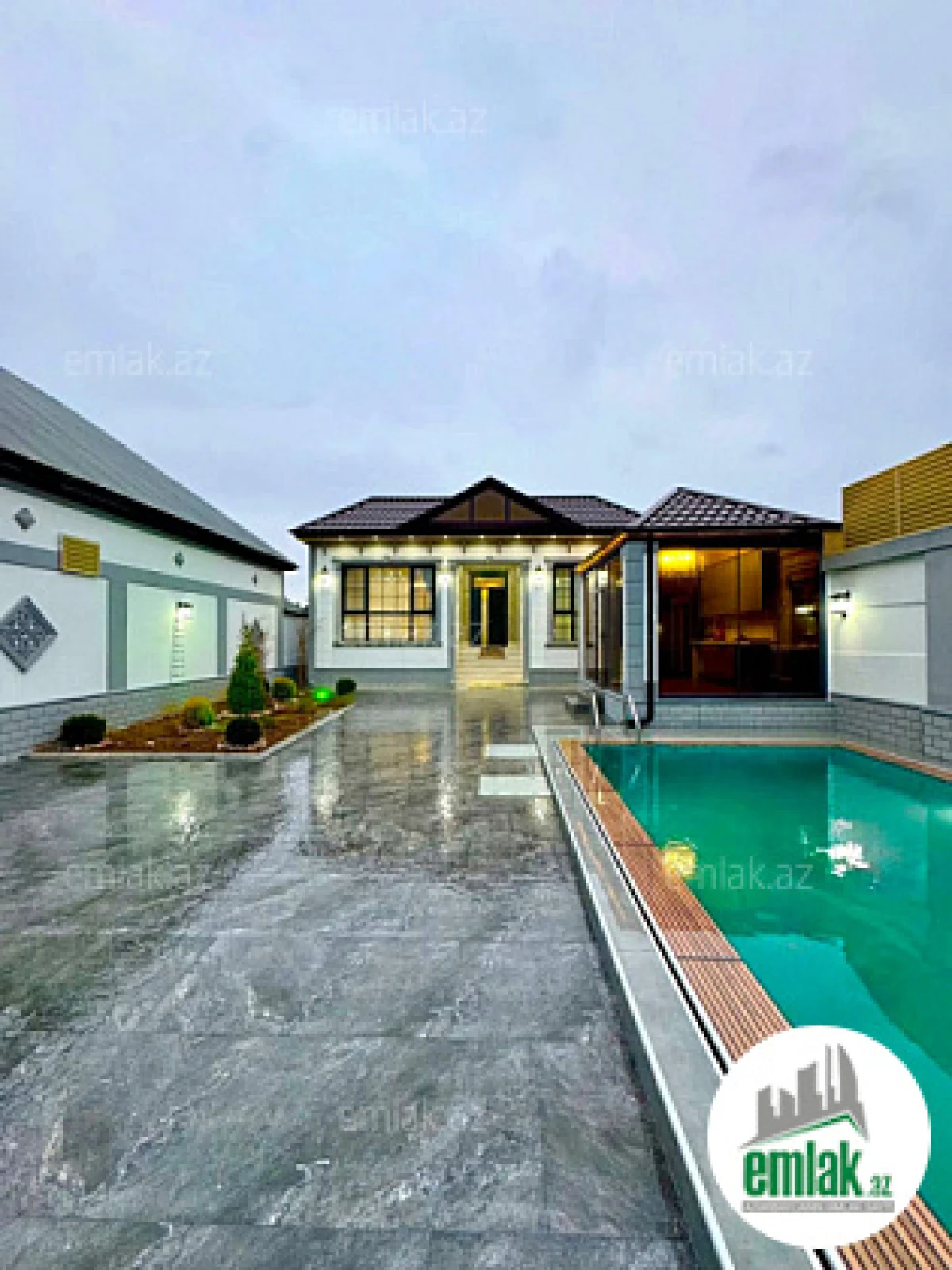 Satılır 3 otaqlı mənzil 110 m²