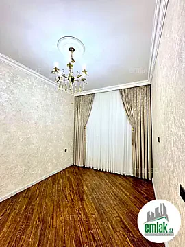 Satılır 3 otaqlı mənzil 110 m²