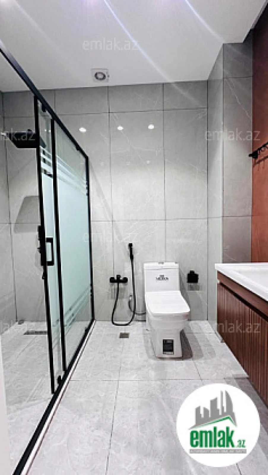 Satılır 3 otaqlı yeni tikili 90 m²