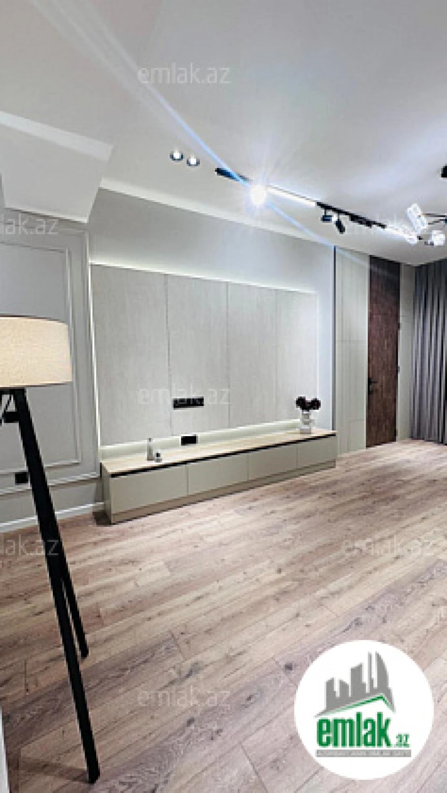 Satılır 3 otaqlı yeni tikili 90 m²