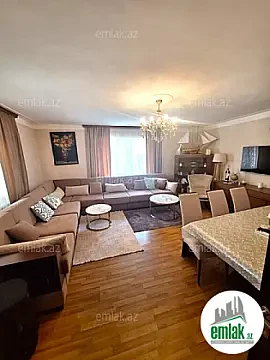 Satılır 5 otaqlı mənzil 368 m²