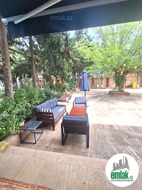 Satılır 5 otaqlı mənzil 368 m²