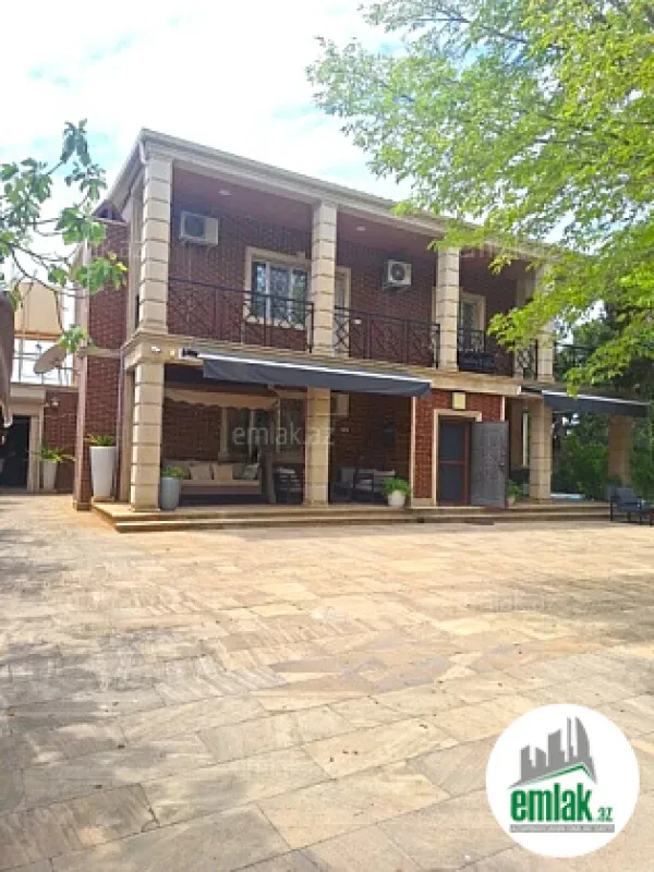 Satılır 5 otaqlı mənzil 368 m²