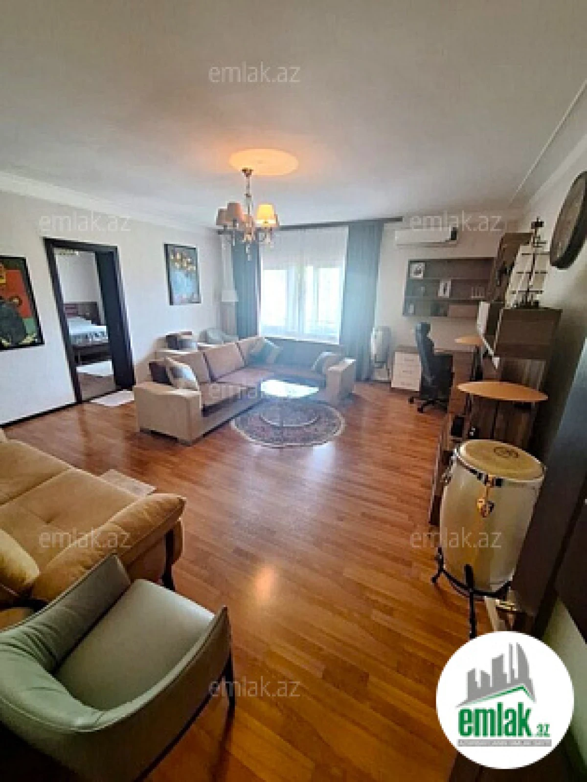 Satılır 5 otaqlı mənzil 368 m²