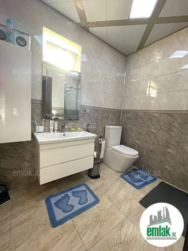 Satılır 10 otaqlı həyət evi 310 m²