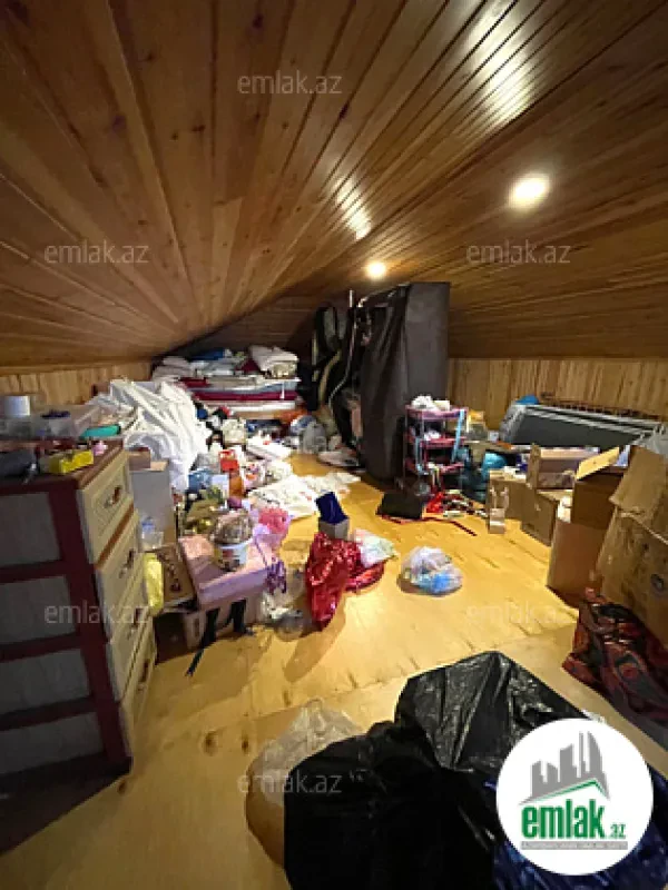 Satılır 10 otaqlı həyət evi 310 m²