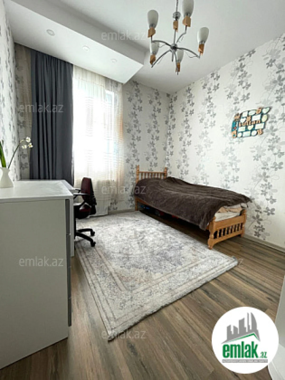 Satılır 10 otaqlı həyət evi 310 m²