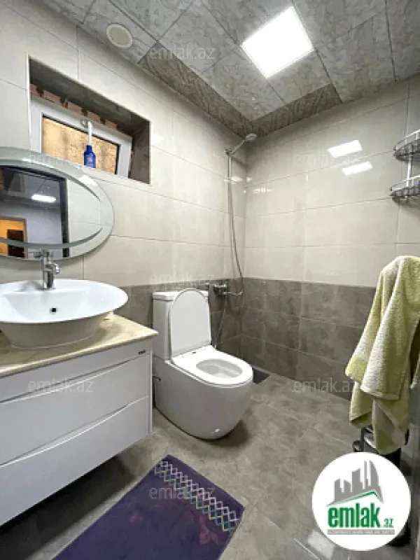 Satılır 10 otaqlı həyət evi 310 m²