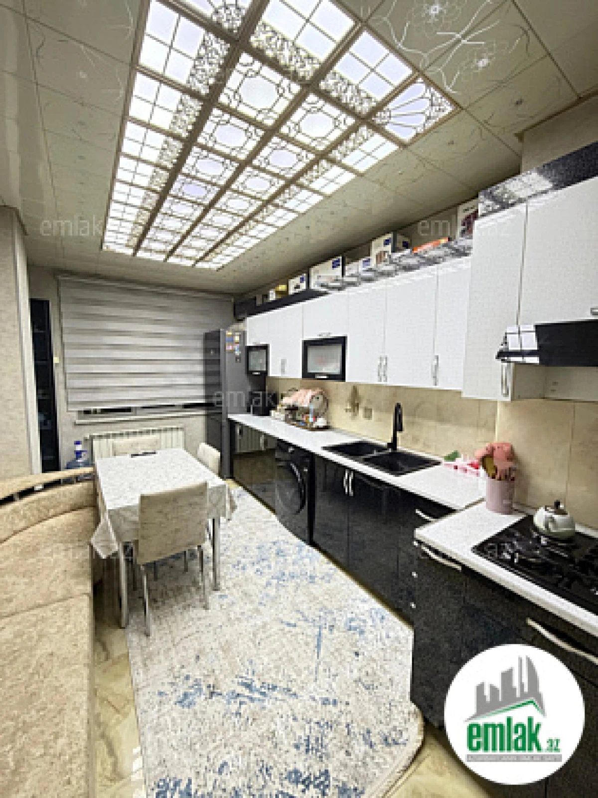 Satılır 2 otaqlı yeni tikili 78 m²