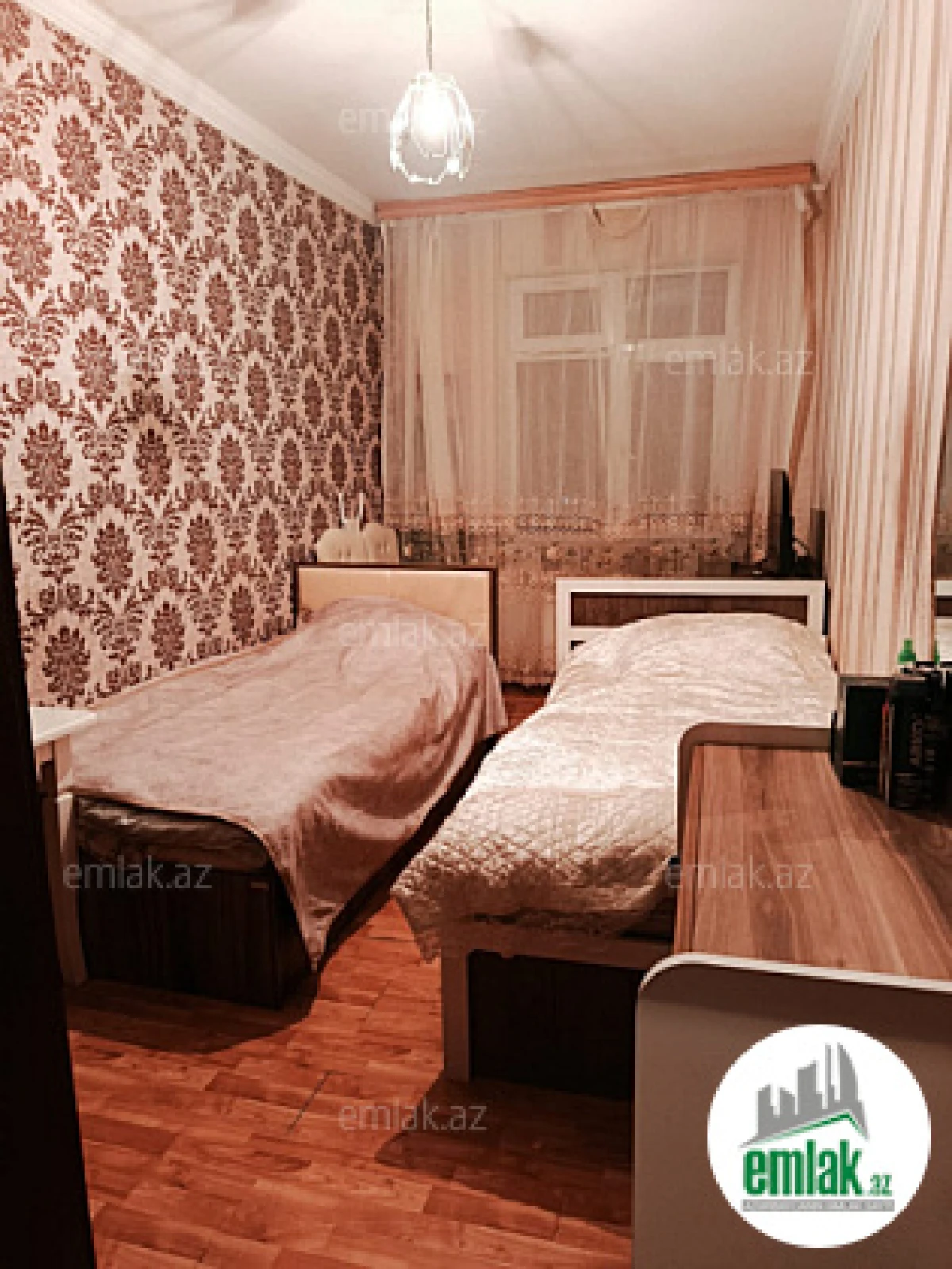 Satılır 3 otaqlı köhnə tikili 75 m²