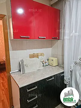 Satılır 3 otaqlı köhnə tikili 75 m²