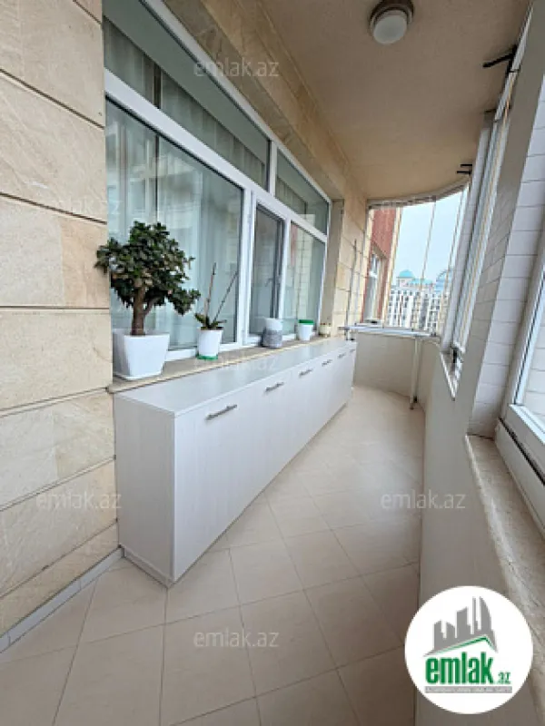 Satılır 4 otaqlı yeni tikili 150 m²