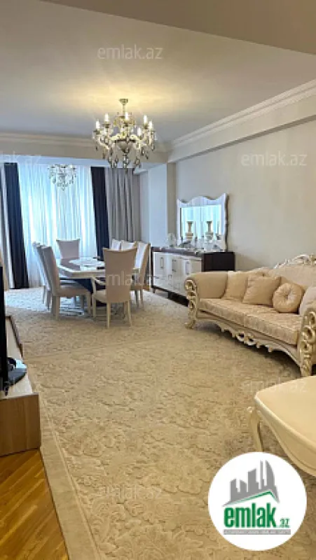 Satılır 3 otaqlı yeni tikili 160 m²