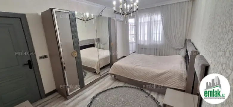 Satılır 4 otaqlı köhnə tikili 110 m²