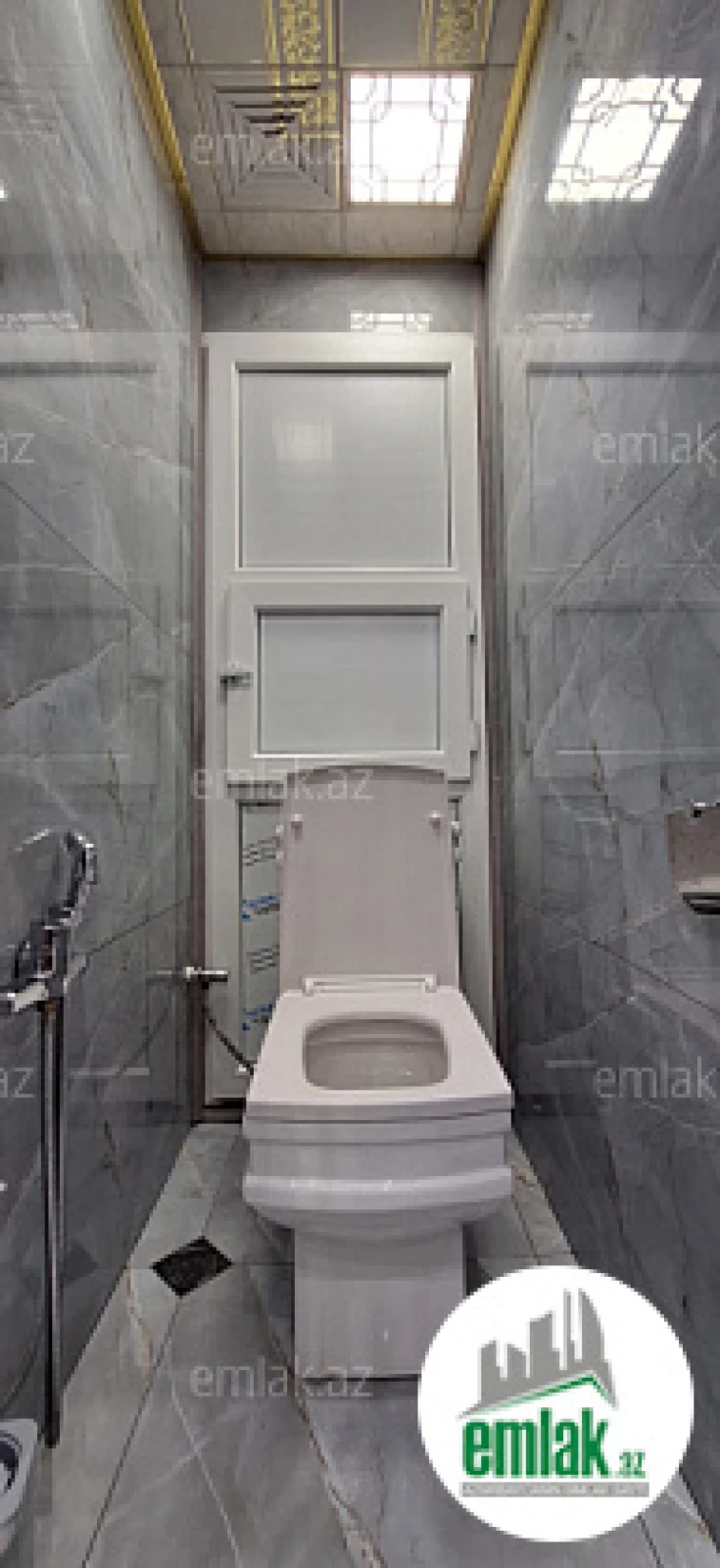 Satılır 4 otaqlı köhnə tikili 110 m²