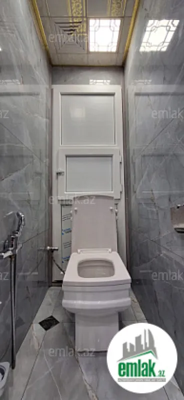 Satılır 4 otaqlı köhnə tikili 110 m²