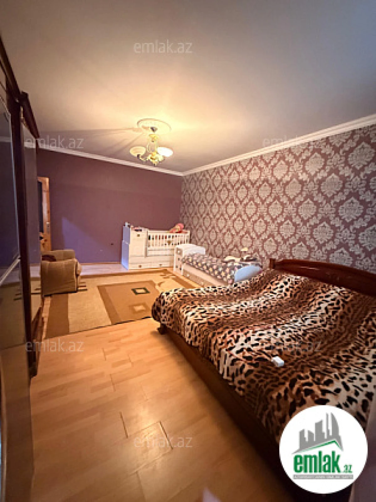 Satılır 4 otaqlı köhnə tikili 77.3 m²