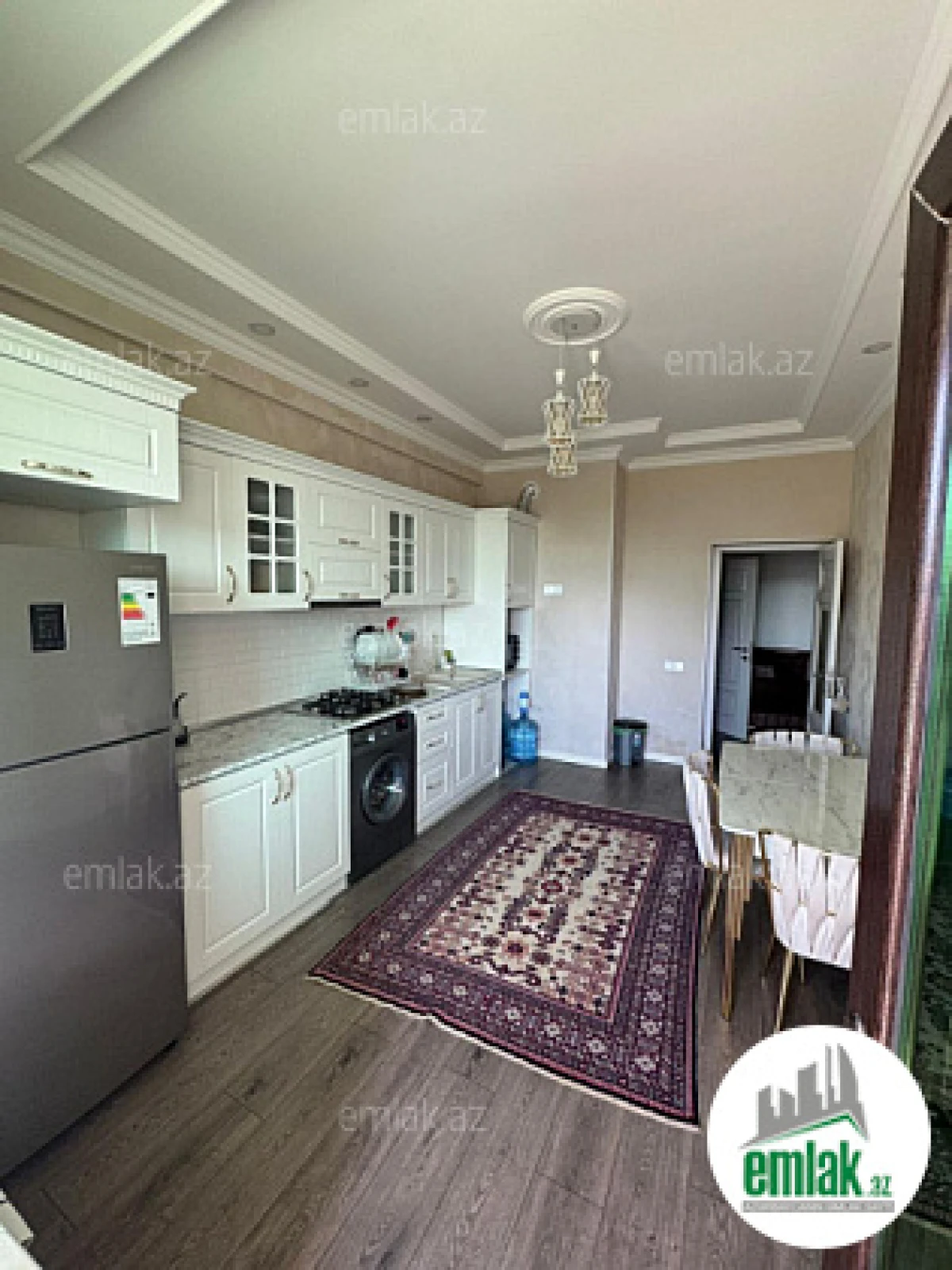 Satılır 2 otaqlı yeni tikili 100 m²