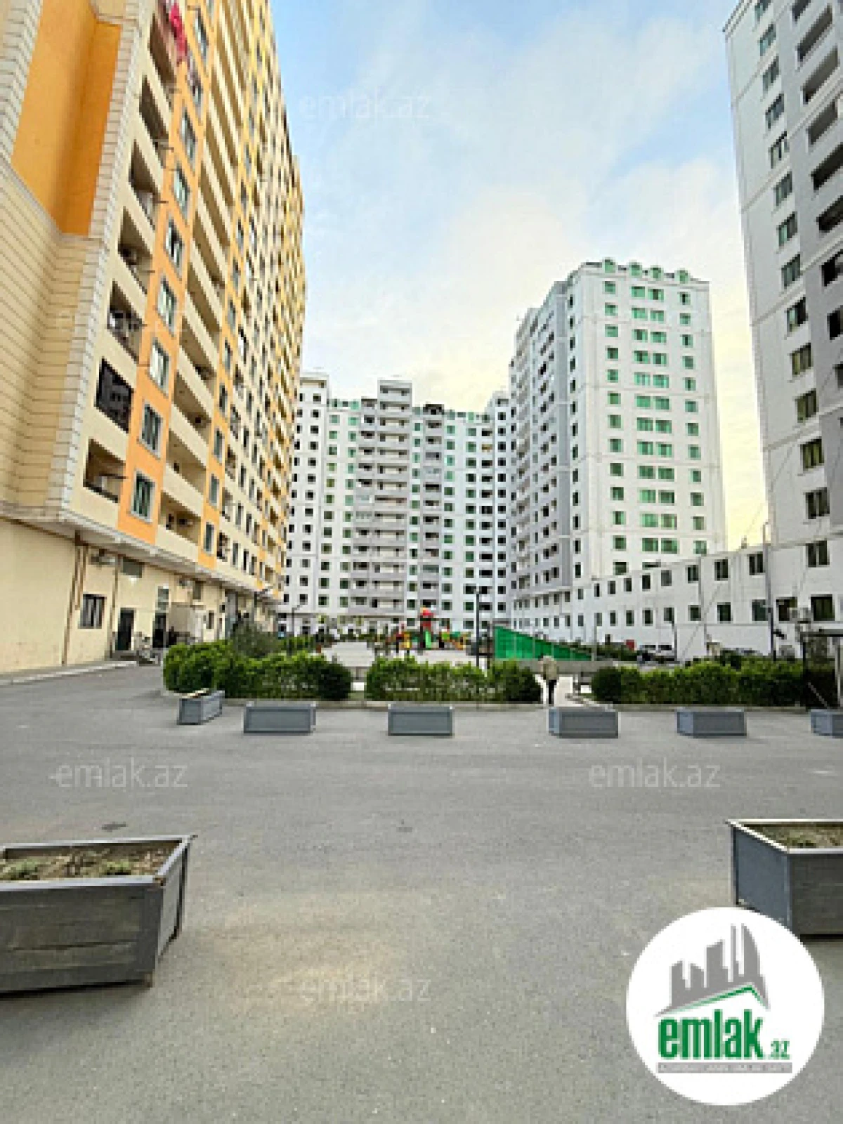 Satılır 2 otaqlı yeni tikili 100 m²