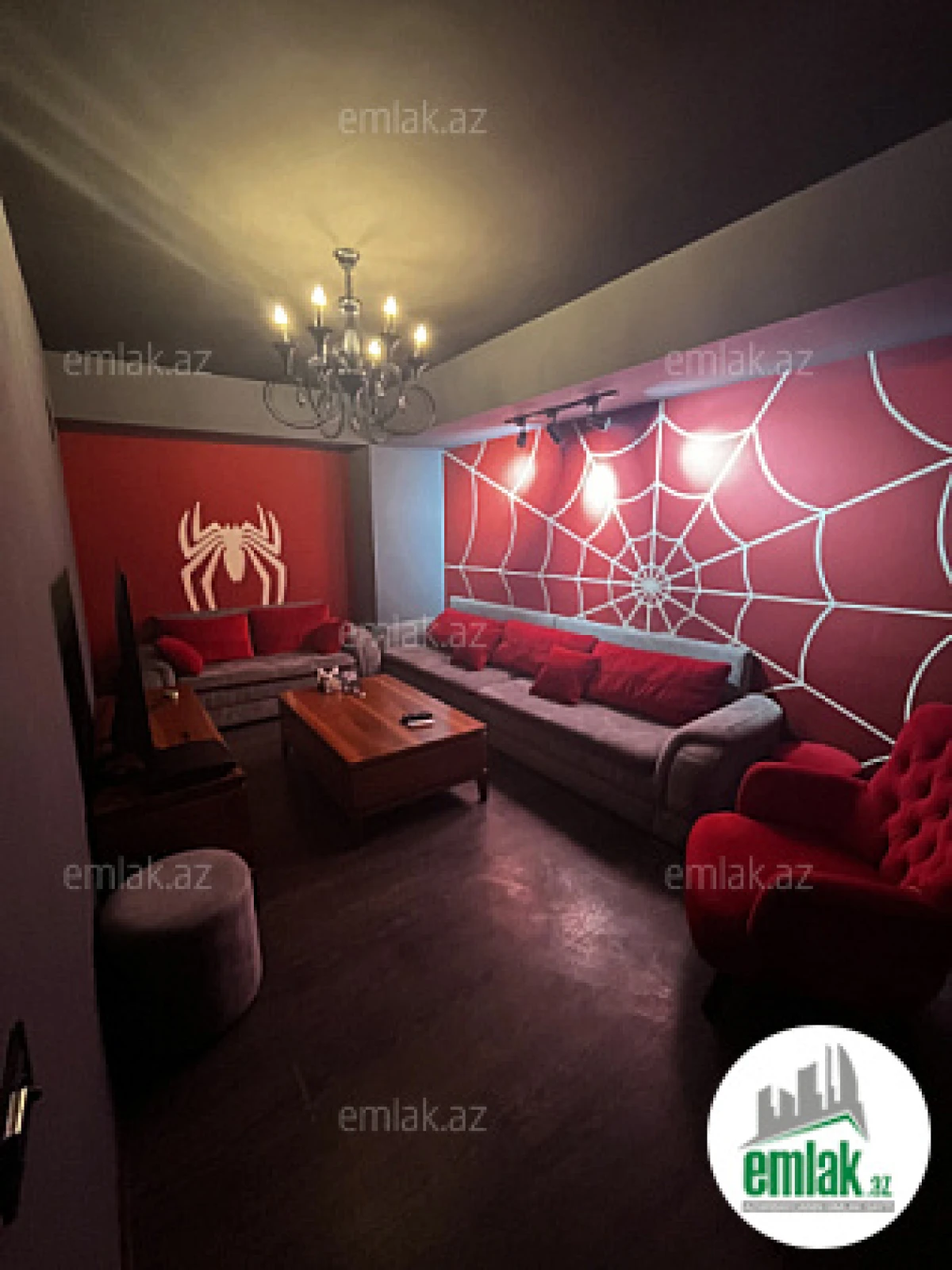 Satılır 8 otaqlı obyekt 271 m²