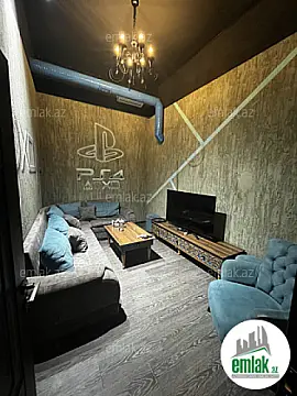 Satılır 8 otaqlı obyekt 271 m²