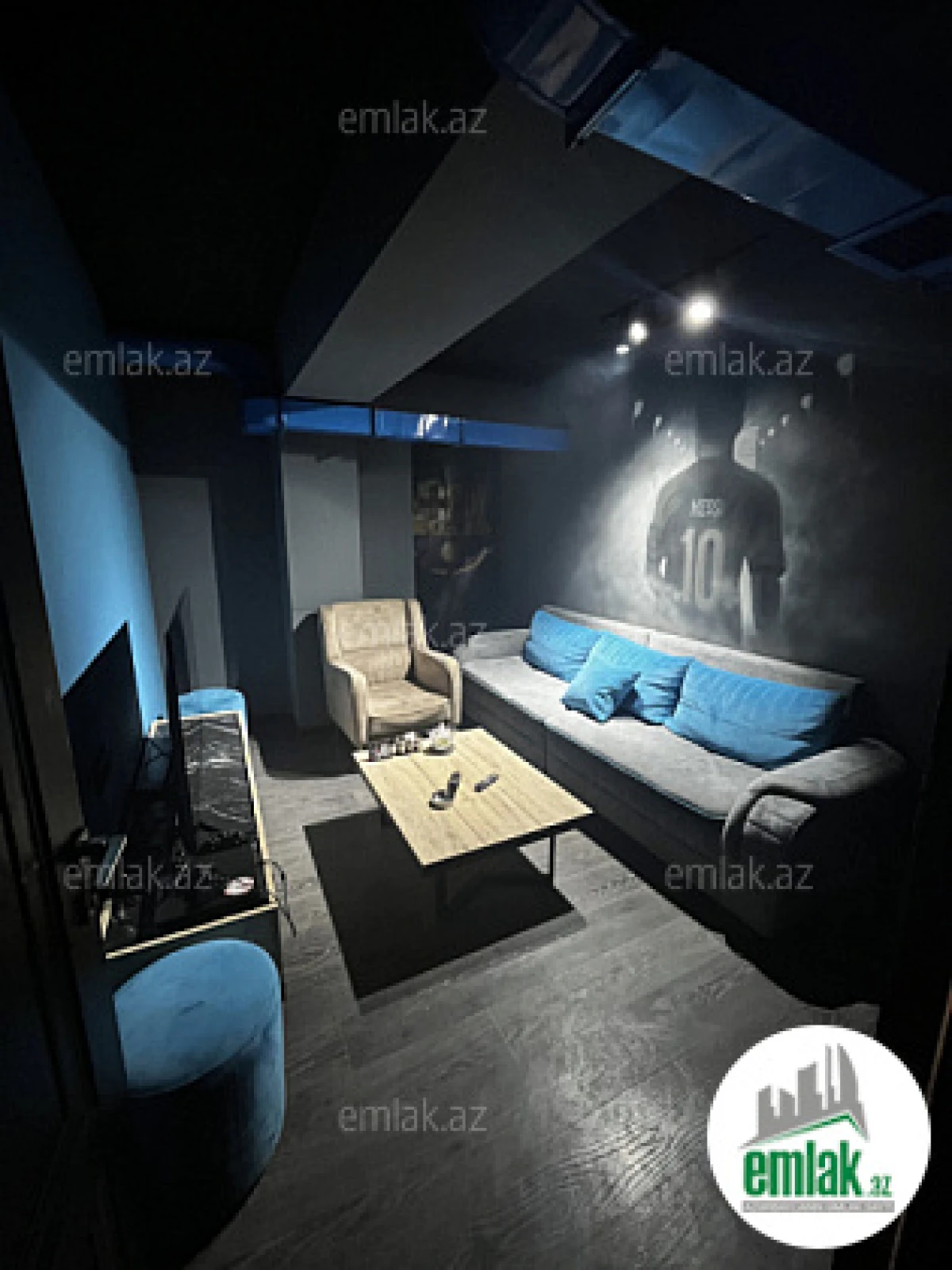 Satılır 8 otaqlı obyekt 271 m²