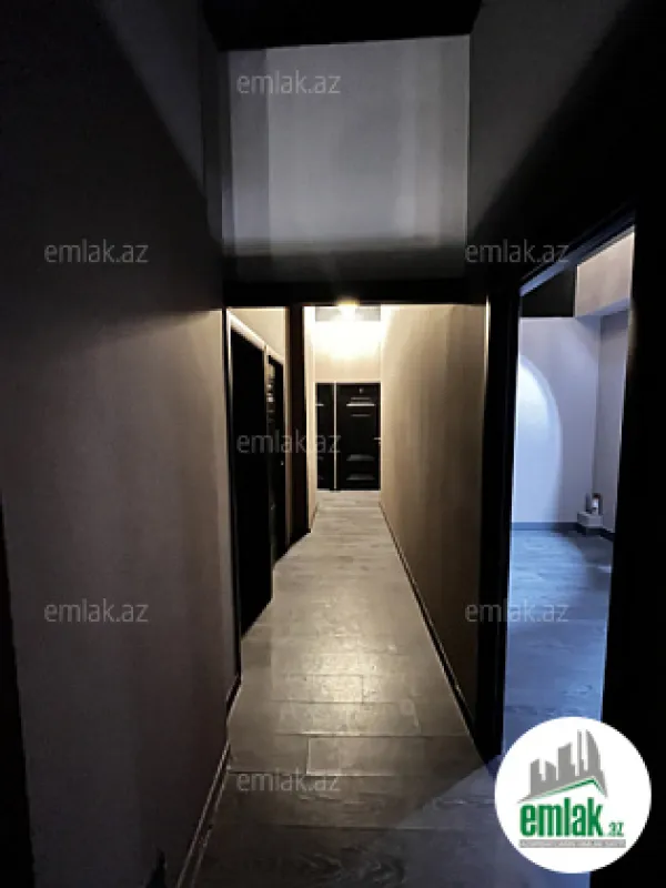 Satılır 8 otaqlı obyekt 271 m²