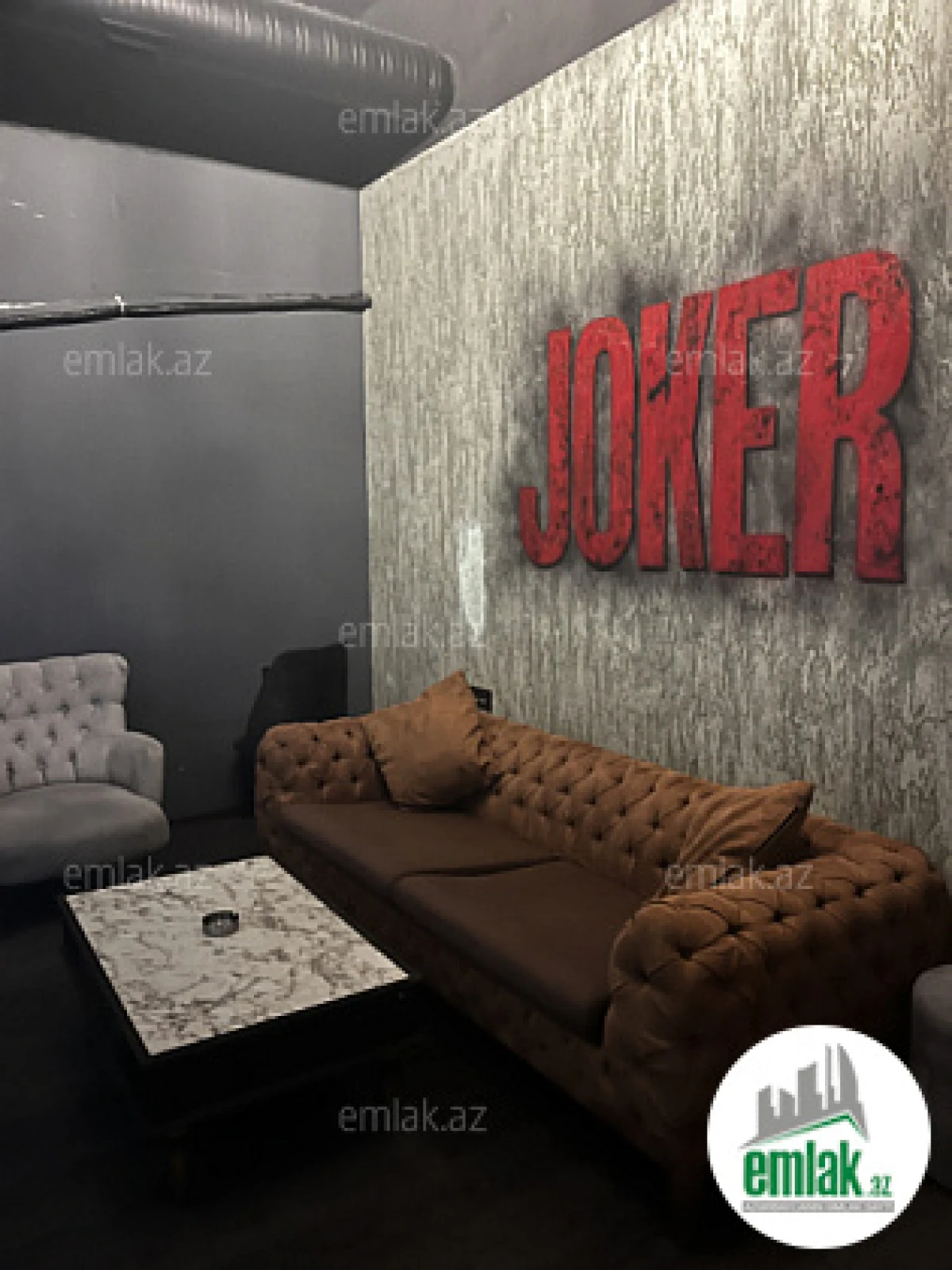 Satılır 8 otaqlı obyekt 271 m²