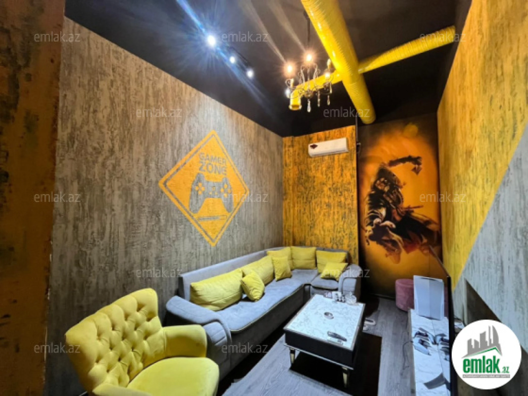 Satılır 8 otaqlı obyekt 271 m²