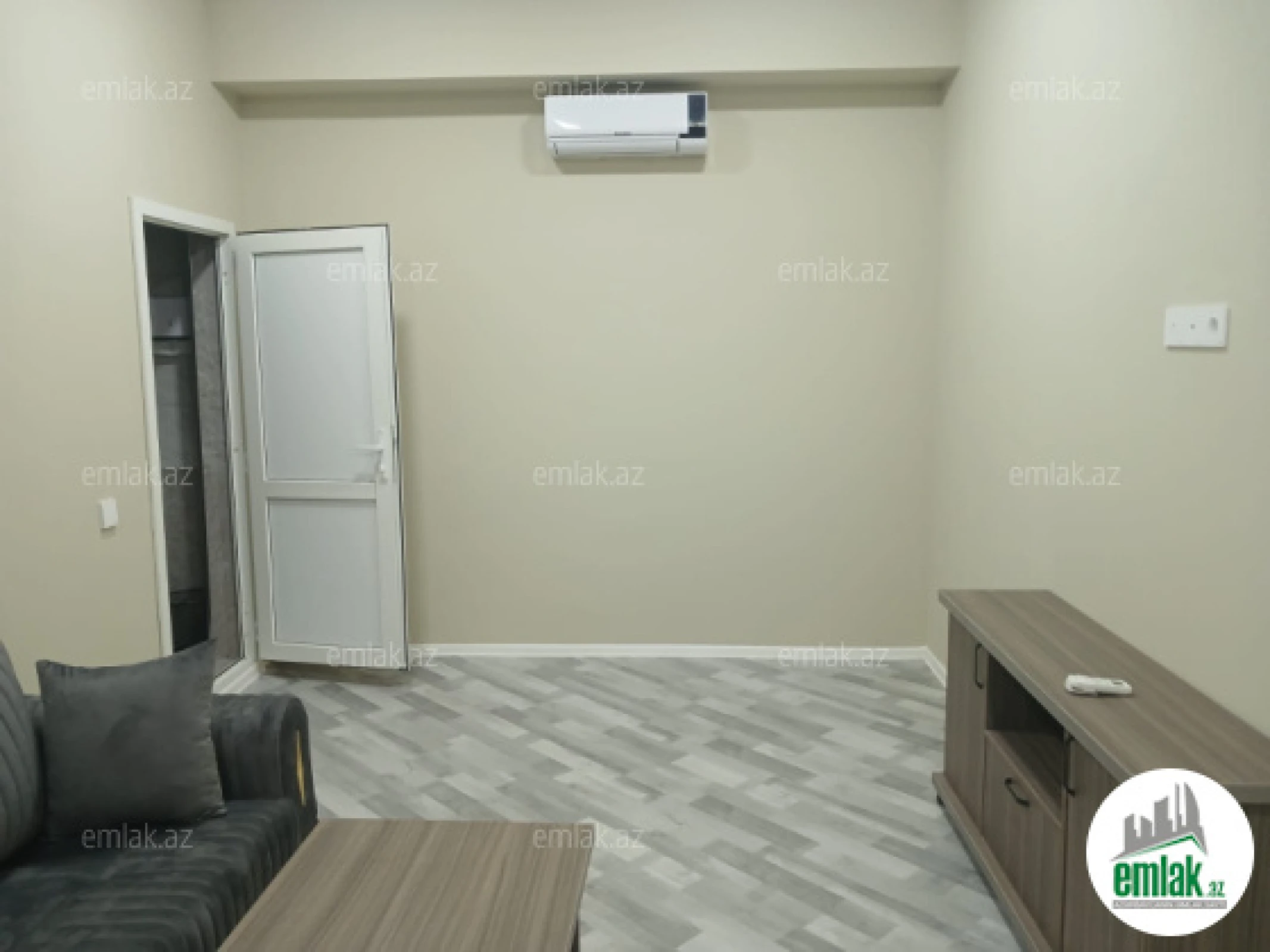 Satılır 20 otaqlı ofis 200 m²