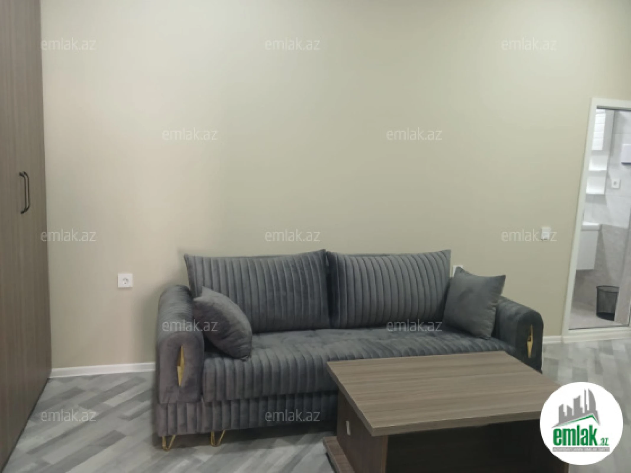 Satılır 20 otaqlı ofis 200 m²