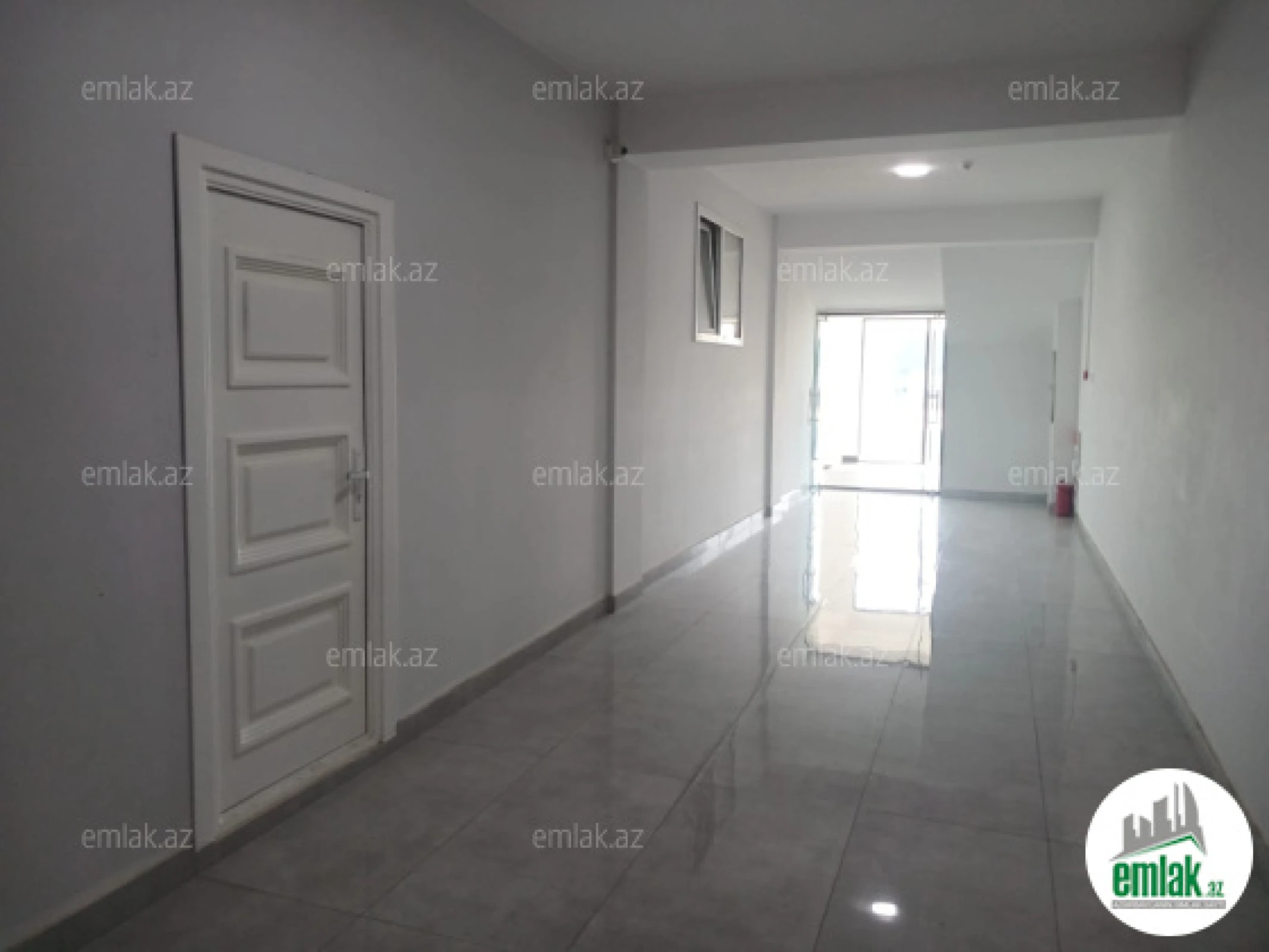 Satılır 20 otaqlı ofis 200 m²