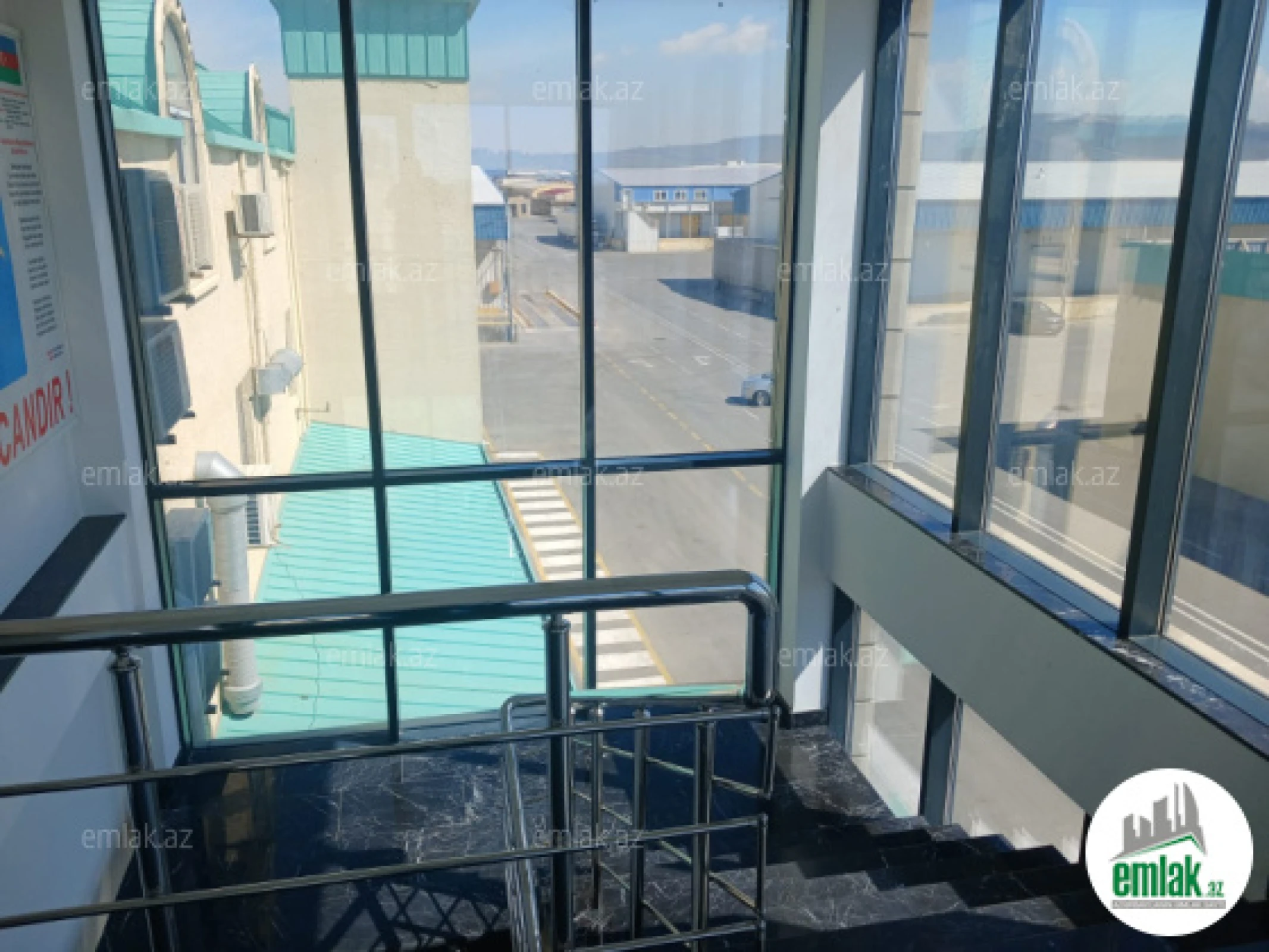 Satılır 20 otaqlı ofis 200 m²