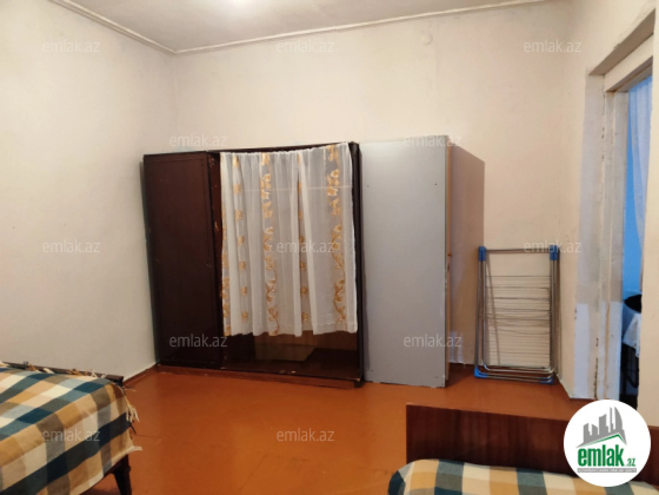 Satılır 4 otaqlı həyət evi 64 m²