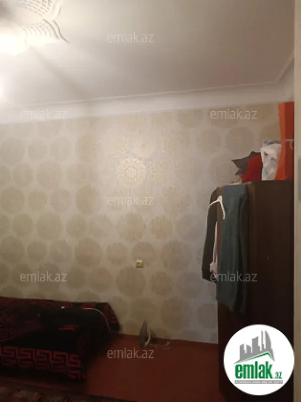 Satılır 4 otaqlı həyət evi 64 m²