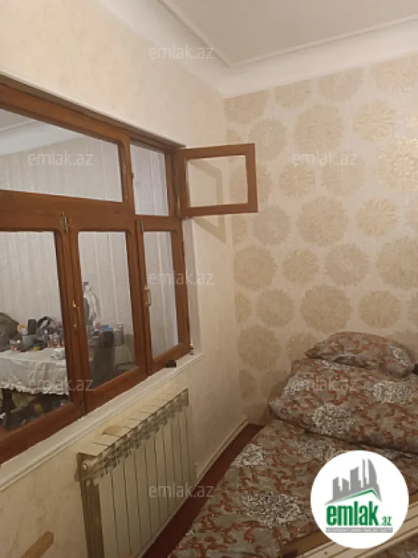 Satılır 4 otaqlı həyət evi 64 m²