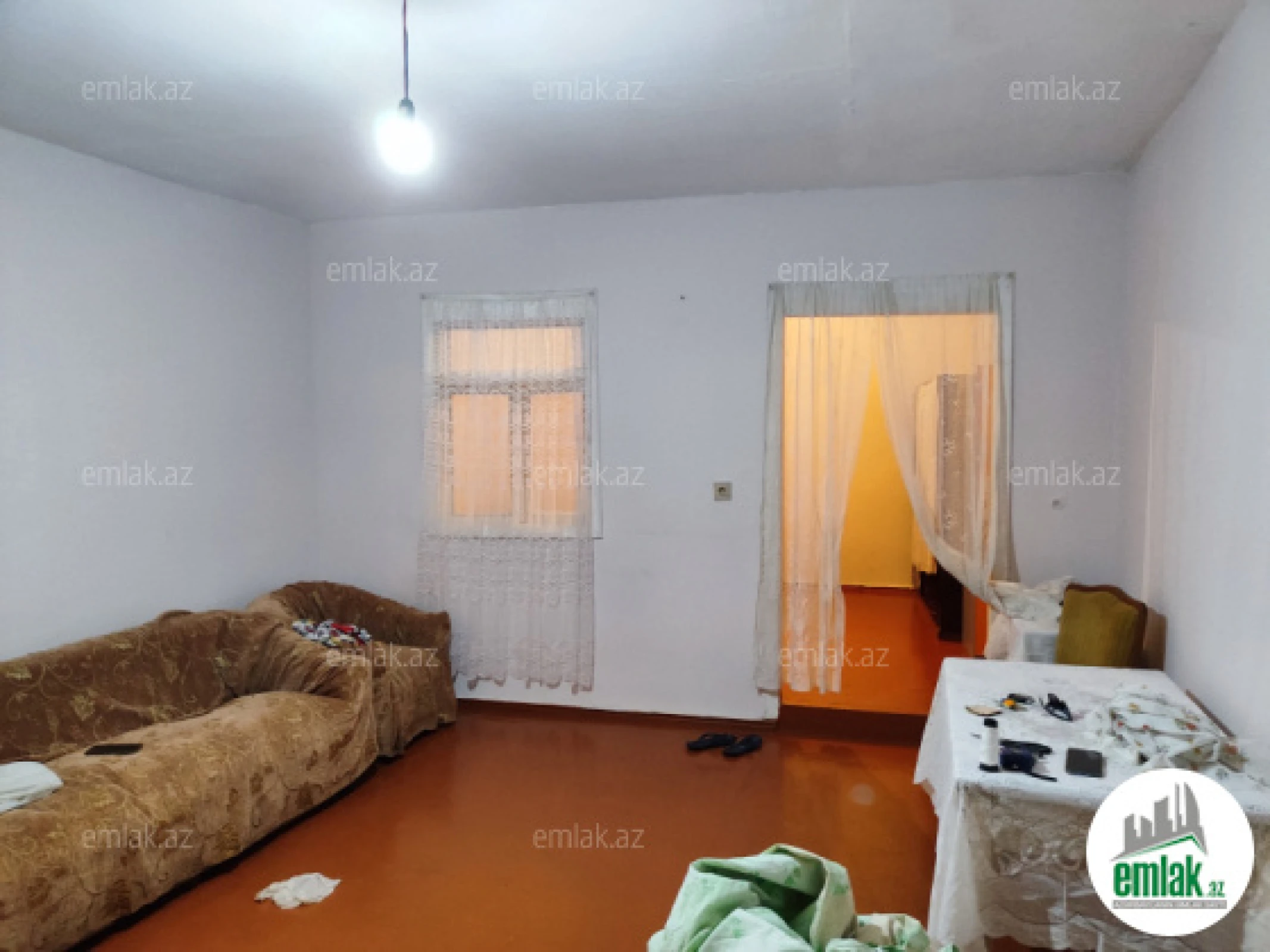 Satılır 4 otaqlı həyət evi 64 m²