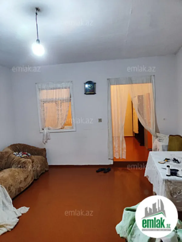 Satılır 4 otaqlı həyət evi 64 m²