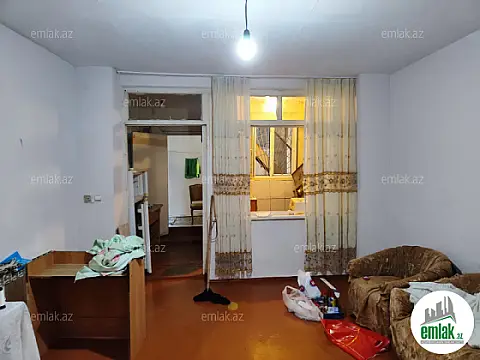 Satılır 4 otaqlı həyət evi 64 m²