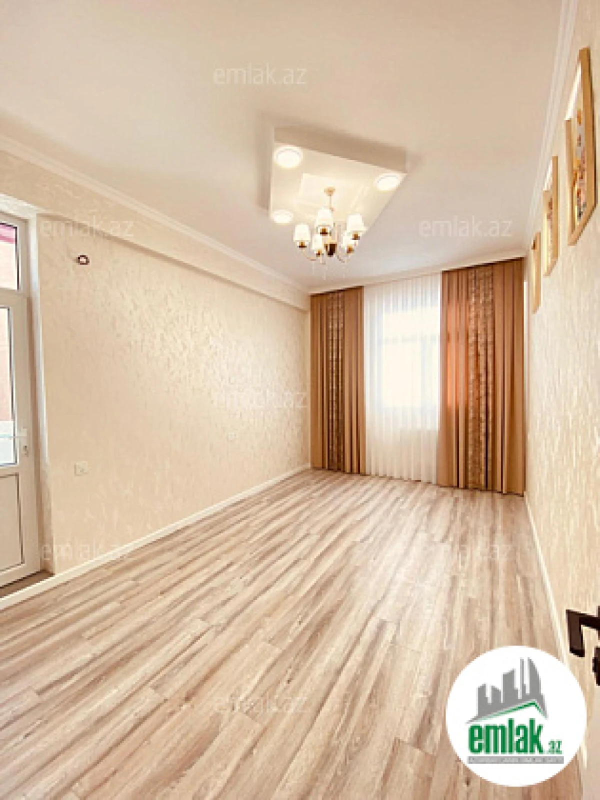 Satılır 2 otaqlı yeni tikili 60 m²
